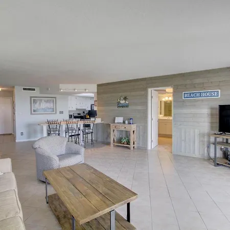 El Matador 415 - Walk Right Out To The Pool And The Beach!